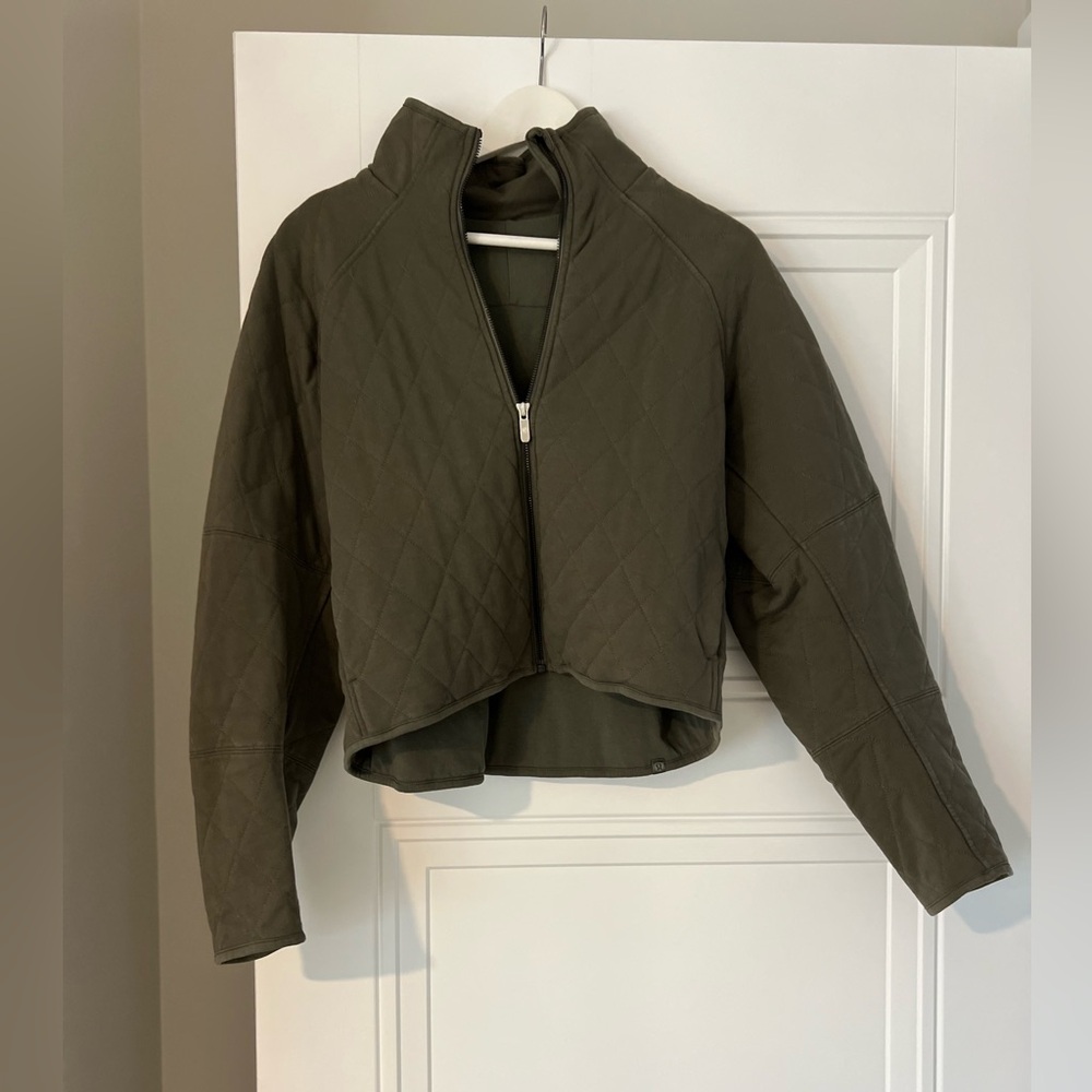 Lululemon quilted jacket